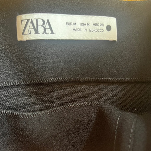 NWOT Zara Black Mini Skirt - Picture 4 of 4